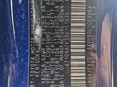 Used 2025 Toyota Camry LE w/ Convenience Package image 13