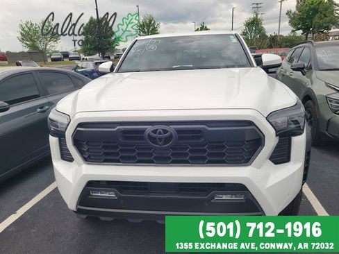 Used 2024 Toyota Tacoma TRD Off-Road w/ TRD Off Road Upgrade Package image 3