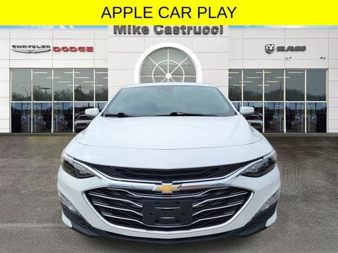 Used 2023 Chevrolet Malibu LT FWD image 2