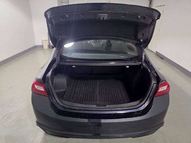 Used 2023 Chevrolet Malibu LT FWD image 8