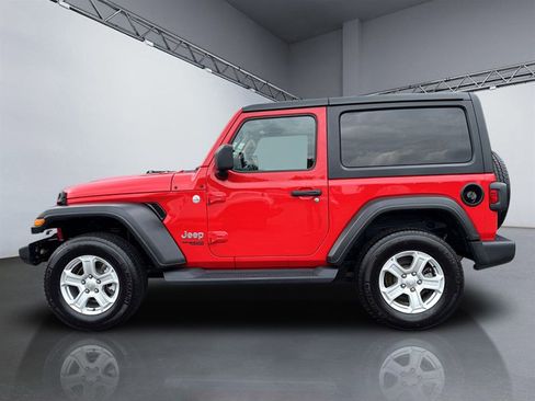 Used 2019 Jeep Wrangler Sport image 2