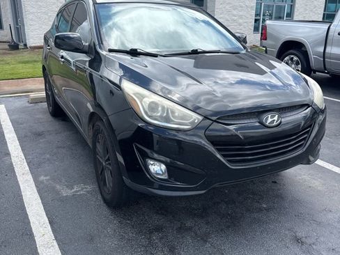 Used 2015 Hyundai Tucson GLS w/ Option Group 02 FWD image 3
