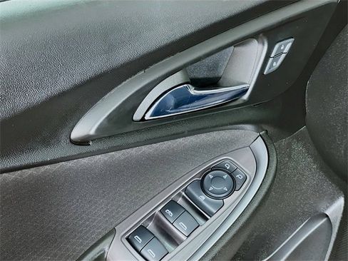Used 2023 Chevrolet Malibu LT w/ Driver Confidence Package image 19