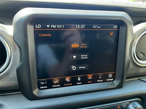 Used 2020 Jeep Wrangler Unlimited Sahara w/ Uconnect 4C Nav & Sound Group AWD/4WD image 40