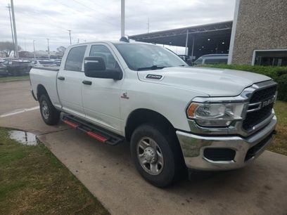 Used 2024 RAM 2500 Tradesman w/ Chrome Appearance Group