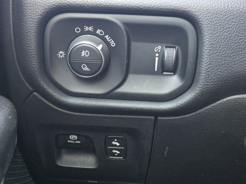 Used 2022 RAM 1500 Big Horn AWD/4WD image 28
