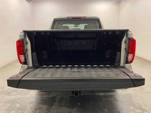 Used 2021 GMC Sierra 1500 SLE AWD/4WD image 19