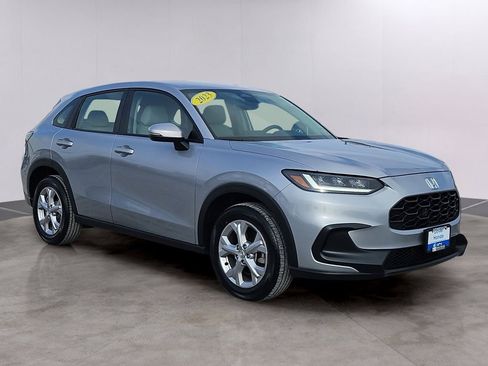 Certified 2023 Honda HR-V LX image 3