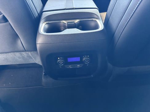 New 2026 Chevrolet Traverse High Country image 21