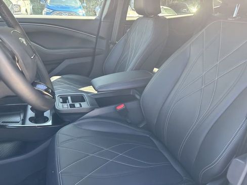 Used 2025 Ford Mustang Mach-E Select w/ Comfort Package Lite image 6