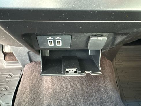 Used 2017 Ford F150 XLT w/ Equipment Group 301A Mid image 30