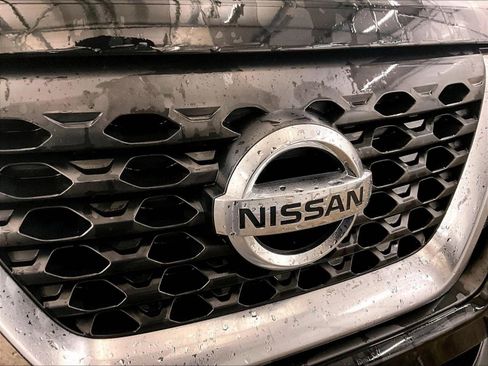 Used 2019 Nissan Kicks SV FWD image 29