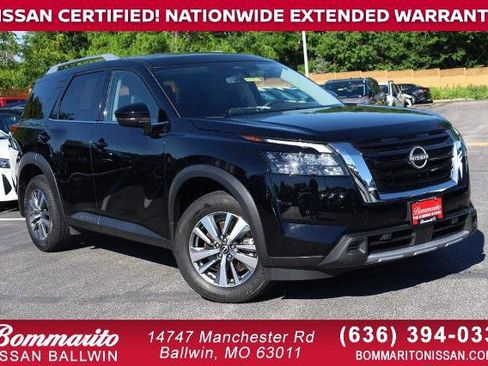 Certified 2025 Nissan Pathfinder SL w/ Cargo Package AWD/4WD image 1