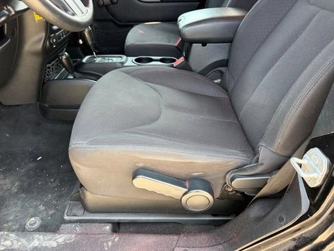 Used 2014 Jeep Wrangler Sport AWD/4WD image 17