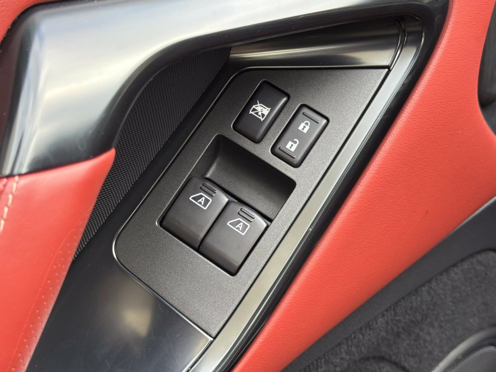 Used 2021 Nissan GT-R Premium AWD/4WD image 39