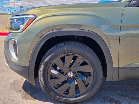New 2026 Volkswagen Atlas SE FWD image 5