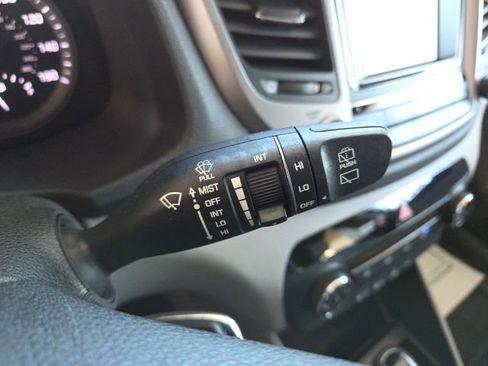 Used 2017 Hyundai Tucson SE AWD/4WD image 49