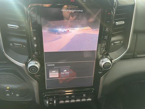 Used 2025 RAM 5500 4x4 Regular Cab image 20