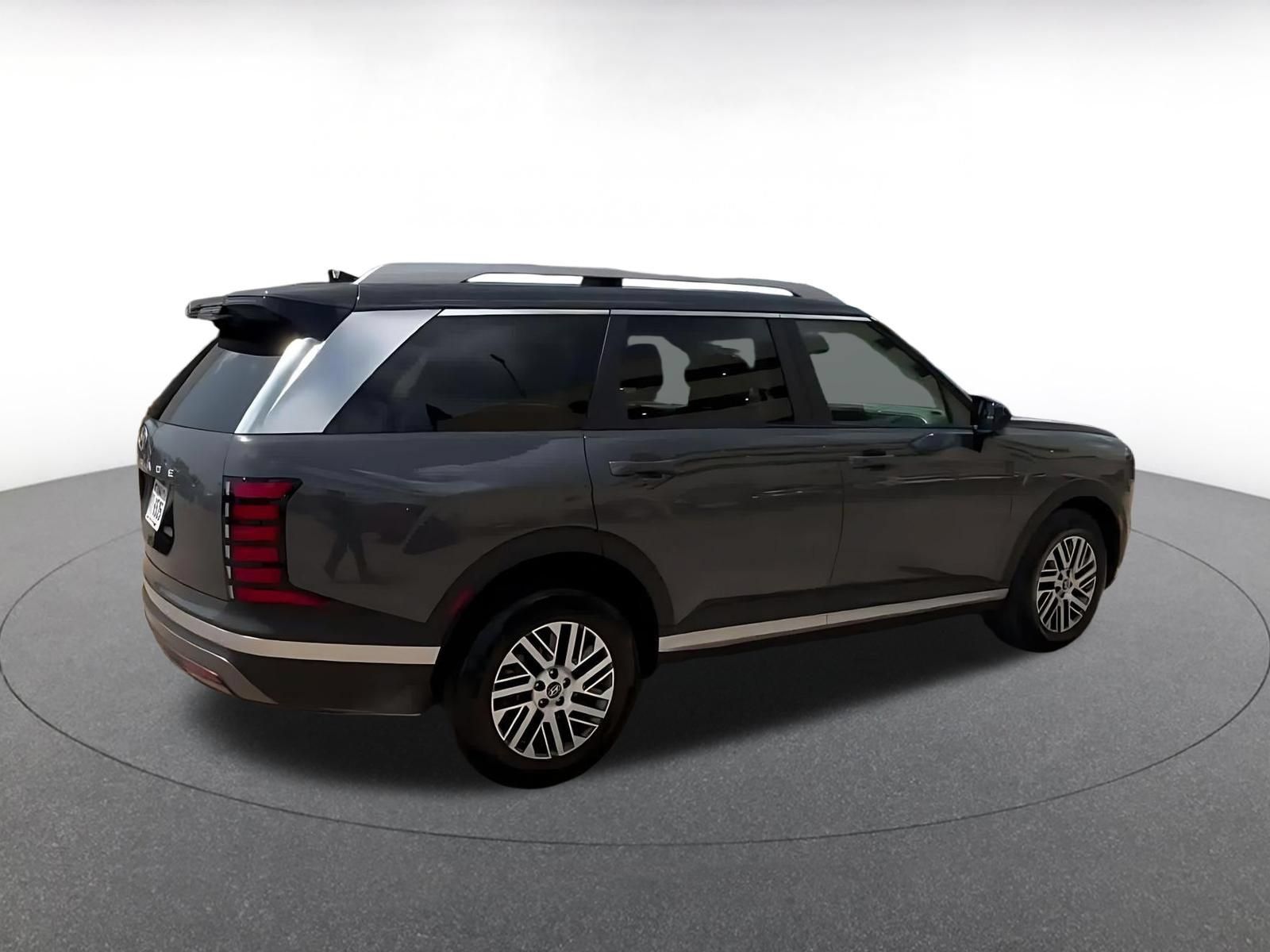 Used 2026 Hyundai Palisade SEL FWD image 14