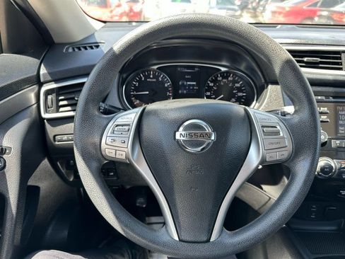 Used 2016 Nissan Rogue S w/ Appearance Package AWD/4WD image 15