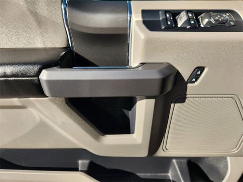 Used 2018 Ford F150 XLT w/ Equipment Group 302A Luxury image 22