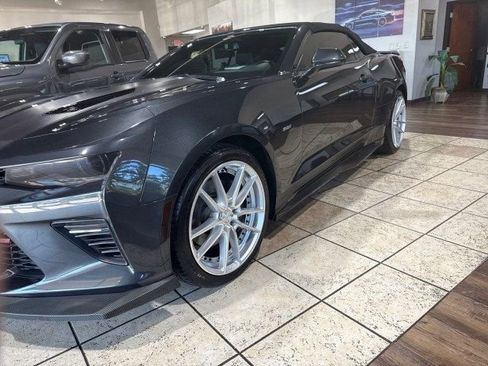Used 2016 Chevrolet Camaro SS image 3
