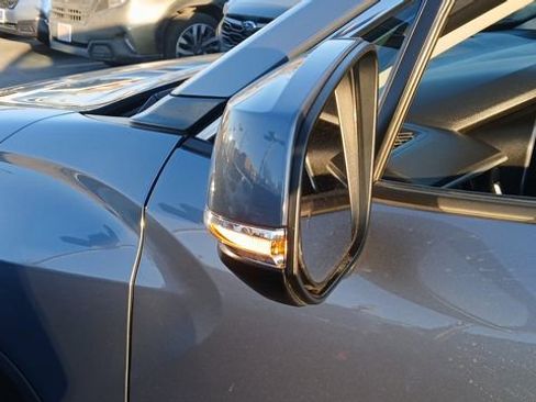 Used 2023 Toyota Corolla Cross XLE w/ Convenience Package image 28