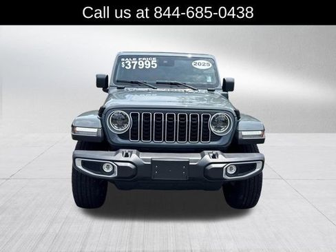 Certified 2025 Jeep Wrangler Unlimited Sahara w/ Safety Group AWD/4WD image 2