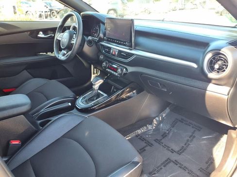 Certified 2023 Kia Forte GT-Line image 15