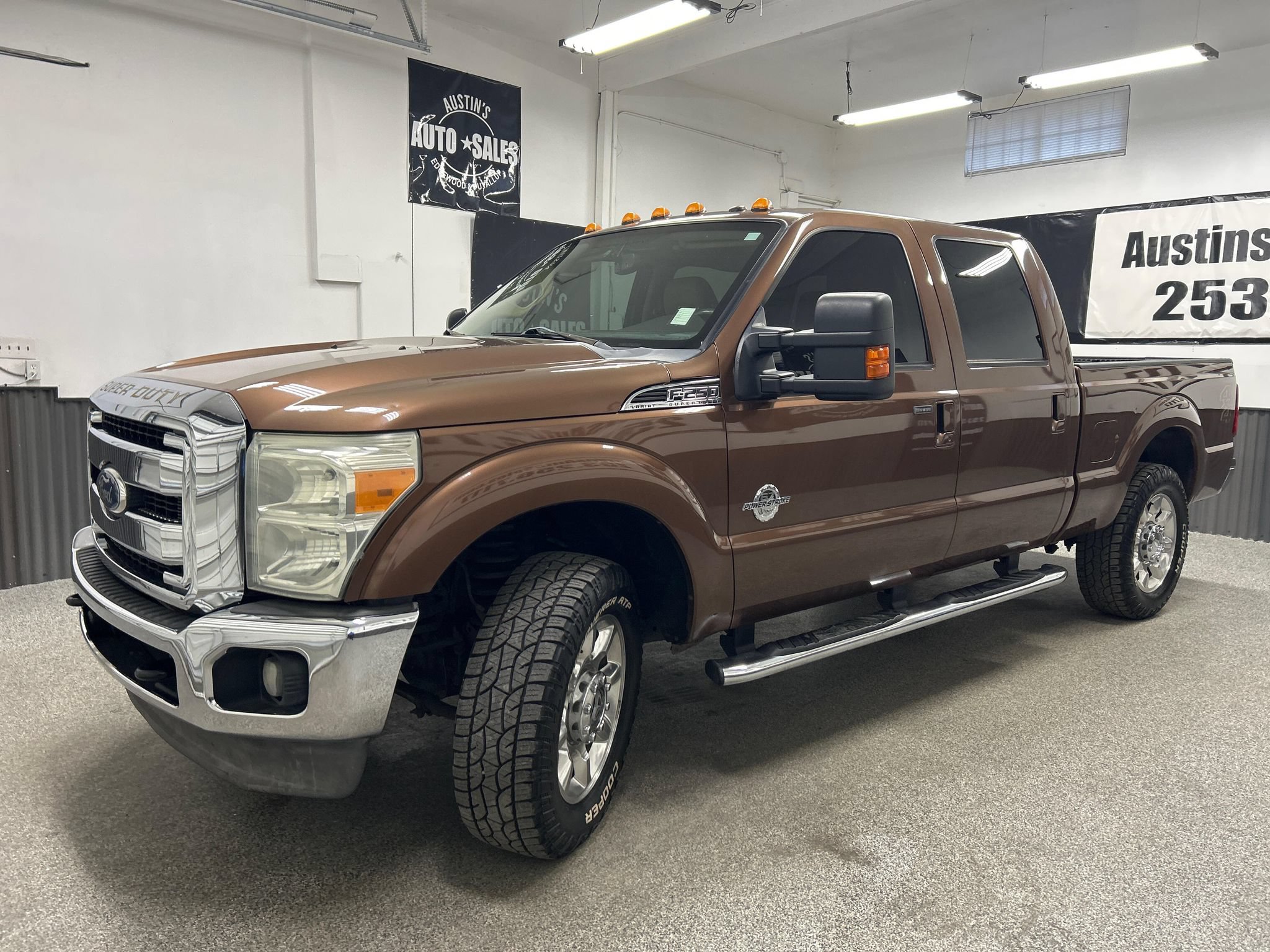 Used 2011 Ford F250 Lariat w/ Lariat Ultimate Pkg AWD/4WD image 3