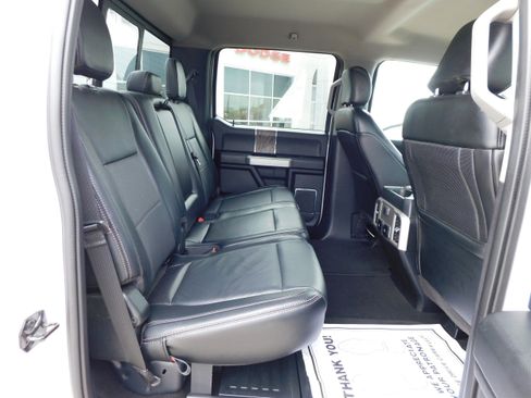 Used 2019 Ford F250 Lariat w/ Chrome Package image 12