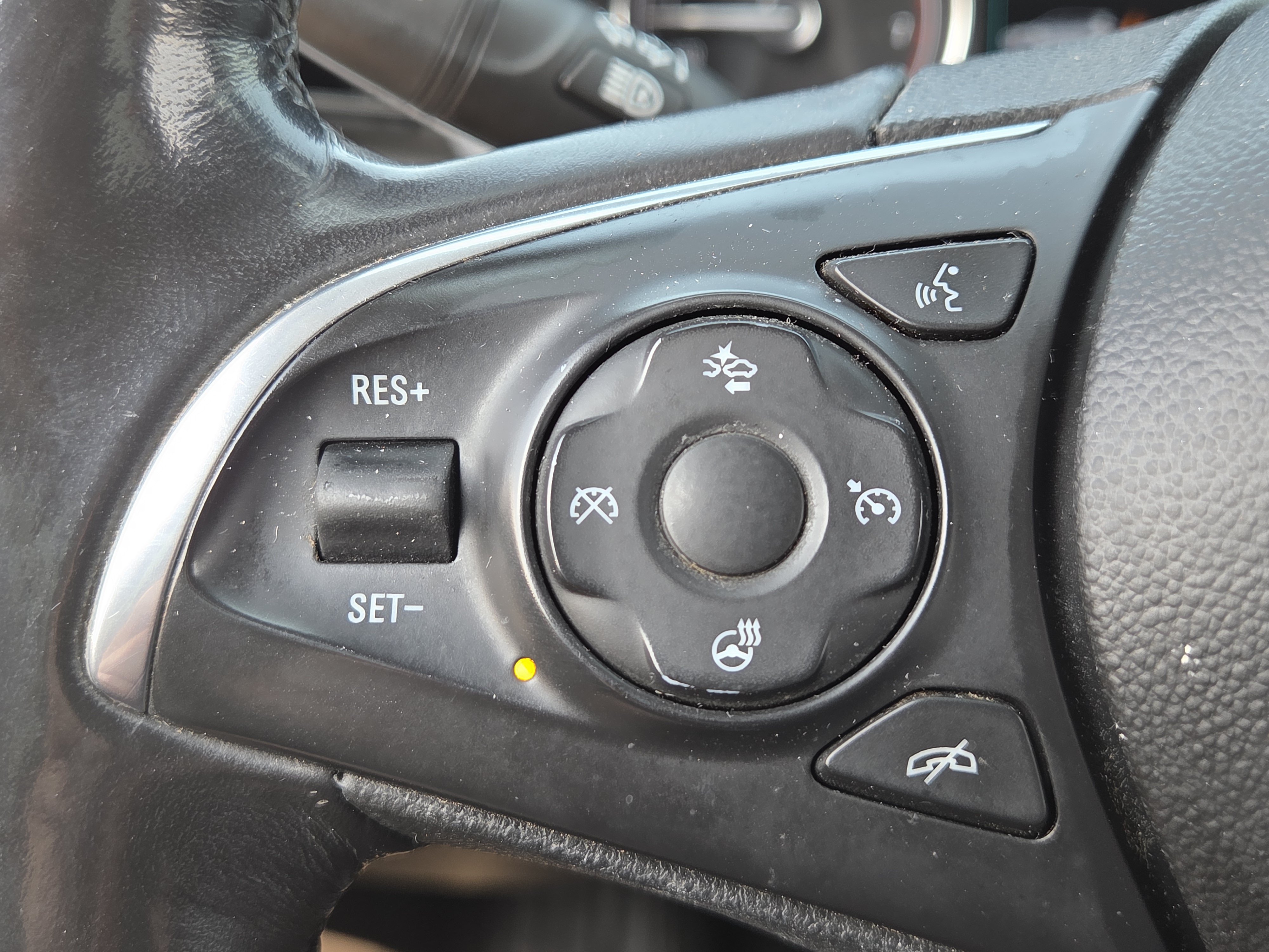 Used 2019 Buick Enclave Premium AWD/4WD image 18