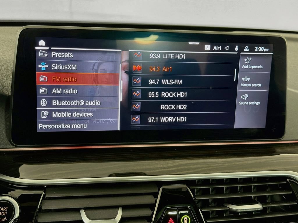 Used 2023 BMW 530i xDrive w/ Premium Package AWD/4WD image 15