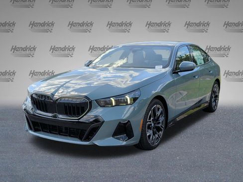 New 2027 BMW 540i xDrive w/ M Sport Package AWD/4WD image 5