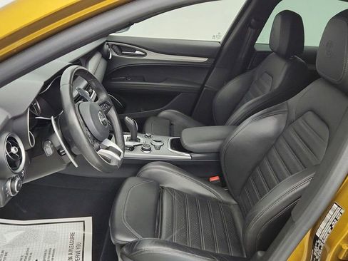 Used 2023 Alfa Romeo Stelvio Veloce image 58
