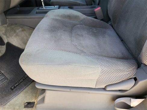 Used 2018 Nissan Frontier SV image 23