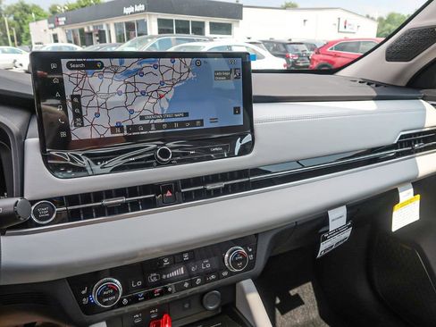 New 2025 Mitsubishi Outlander AWD image 37