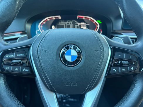 Used 2023 BMW 530i w/ Premium Package image 23