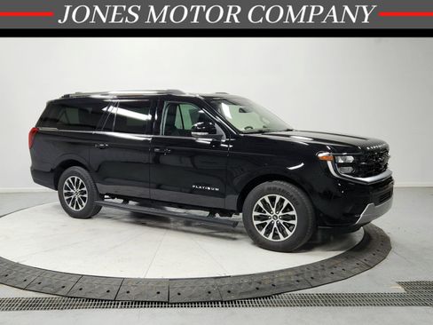 Used 2025 Ford Expedition Max Platinum image 1
