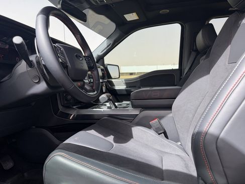 Used 2024 Ford F150 Lariat w/ Mobile Office Package image 11