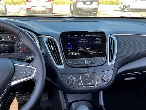 New 2025 Chevrolet Malibu RS image 7