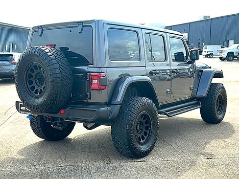 Used 2022 Jeep Wrangler Unlimited Rubicon 4xe w/ Cold Weather Group AWD/4WD image 8