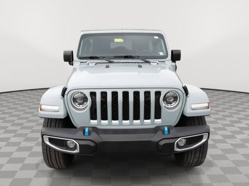 Used 2023 Jeep Wrangler Unlimited Sahara w/ Cold Weather Group AWD/4WD image 2