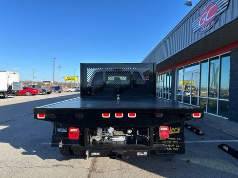 Used 2015 Ford F550 2WD Crew Cab Super Duty image 8