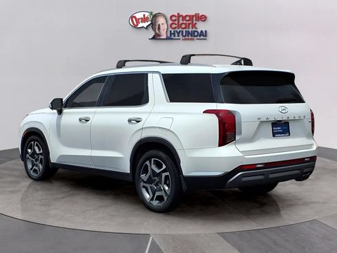 Used 2024 Hyundai Palisade Limited AWD/4WD image 3