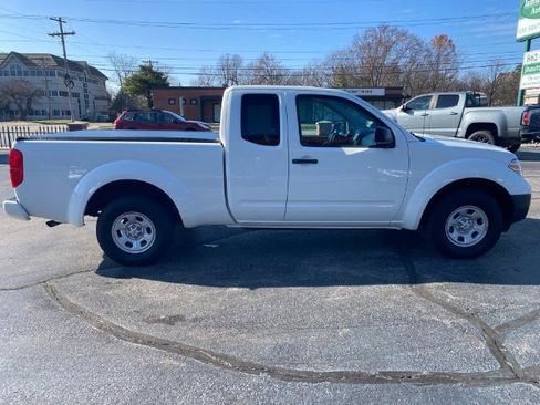 Used 2019 Nissan Frontier S image 5