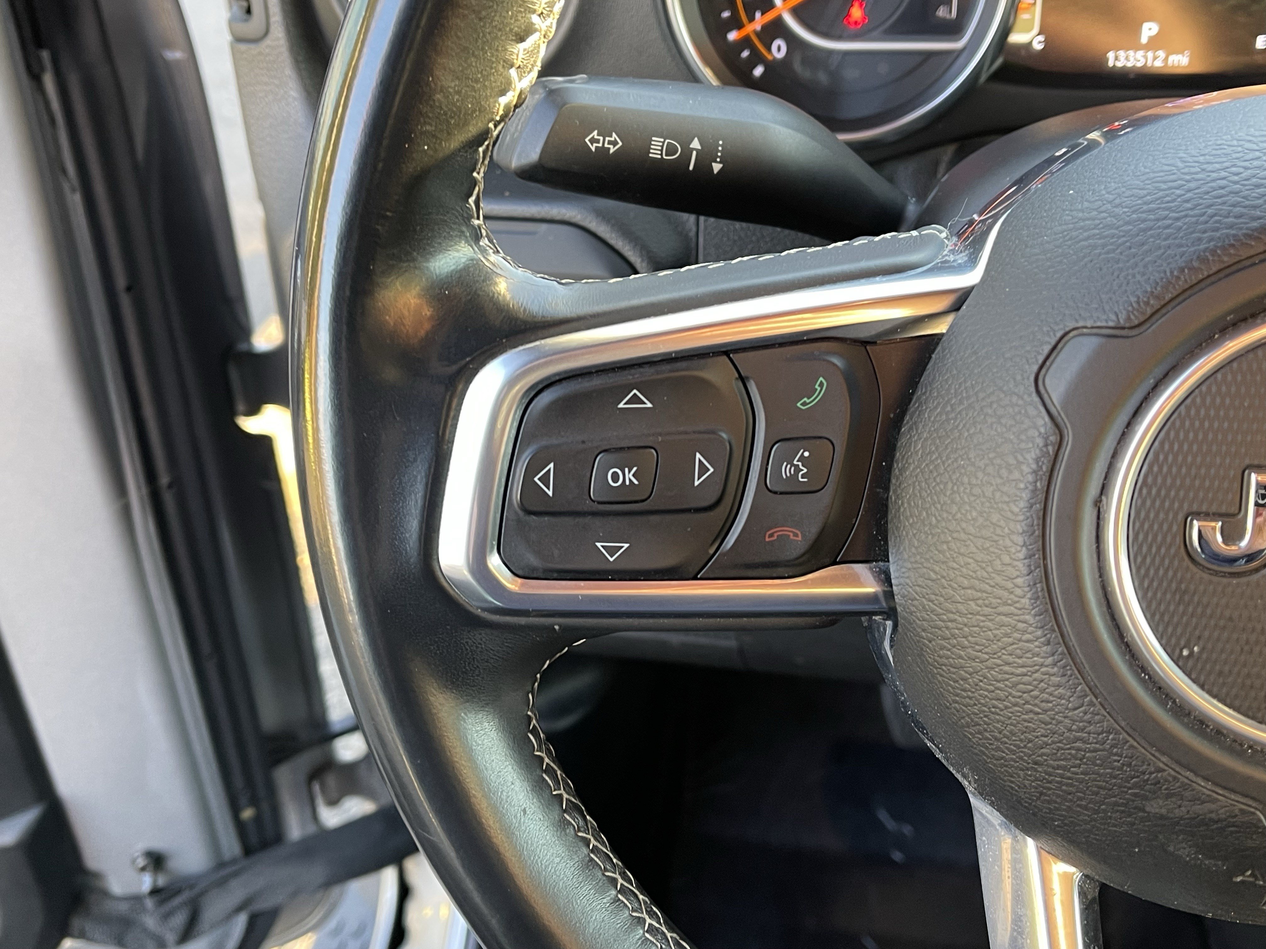 Used 2018 Jeep Wrangler Unlimited Sahara AWD/4WD image 19