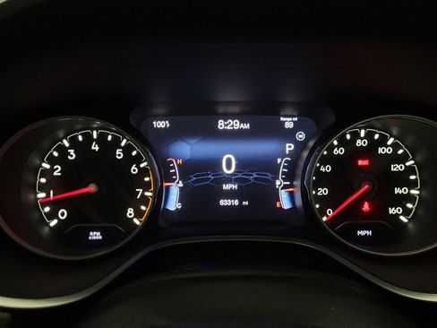 Used 2018 Jeep Compass Latitude w/ Popular Equipment Group FWD image 23