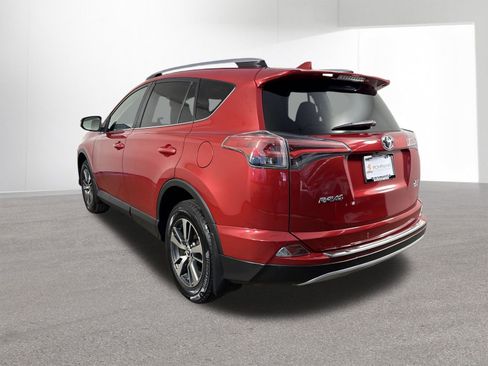 Used 2017 Toyota RAV4 XLE image 29