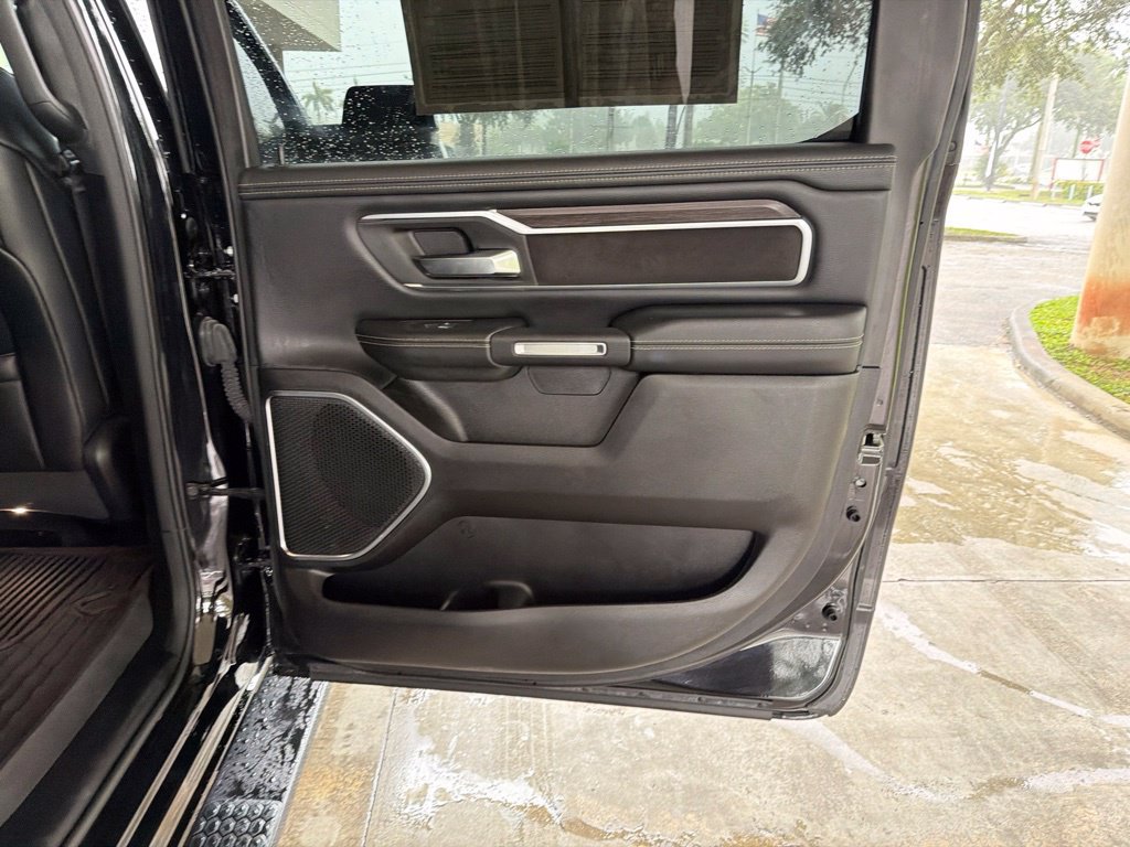 Used 2025 RAM 1500 Laramie w/ Sport Appearance Package AWD/4WD image 38